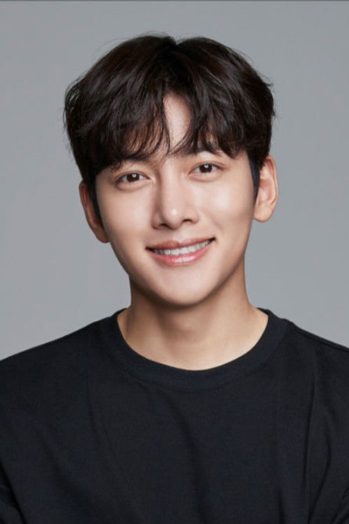 군체 지창욱 | 최현석 배역과 밀폐 긴장 필모