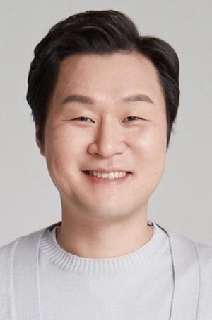 윤경호 프로필 — 박진철 역 배우