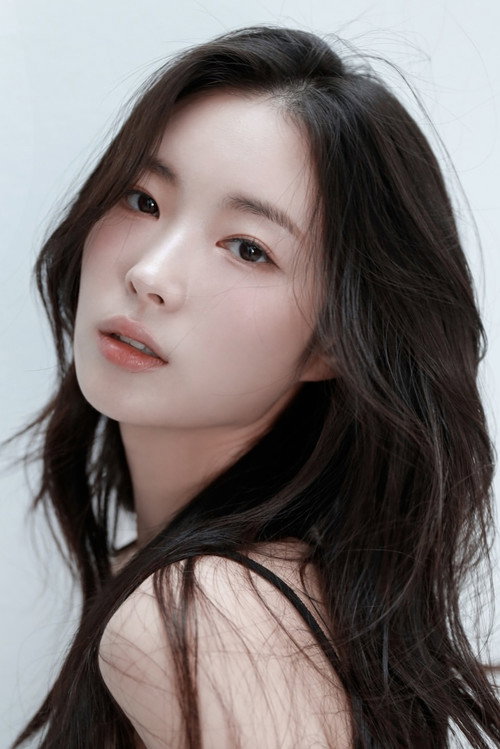 고주희 프로필 — 아주르 스프링 백수정 역