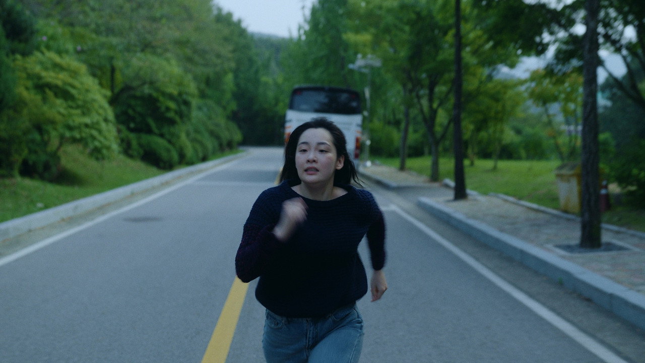 하나 코리아 스틸컷 — 하나원에서의 장면, 실화 기반 탈북 여성 이야기