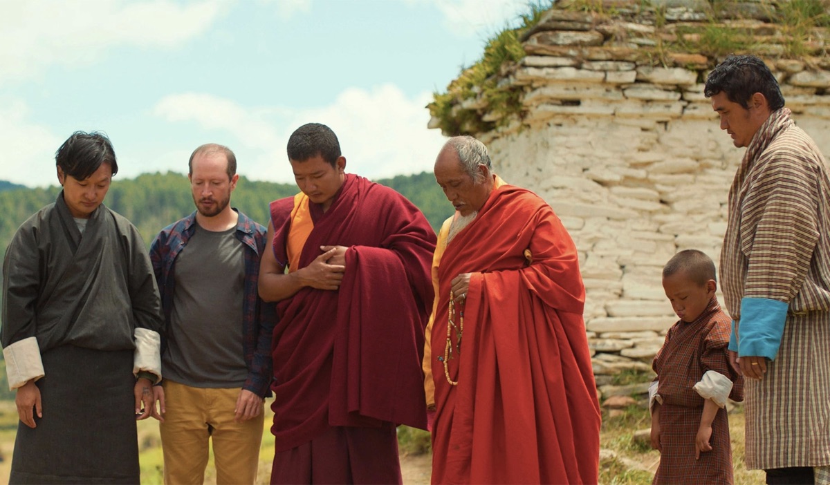 총을 든 스님 관람평 포토