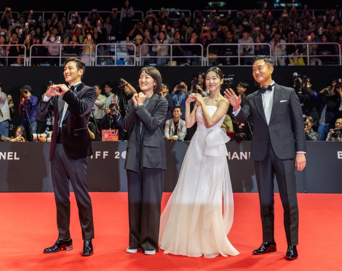 강남 비 사이드