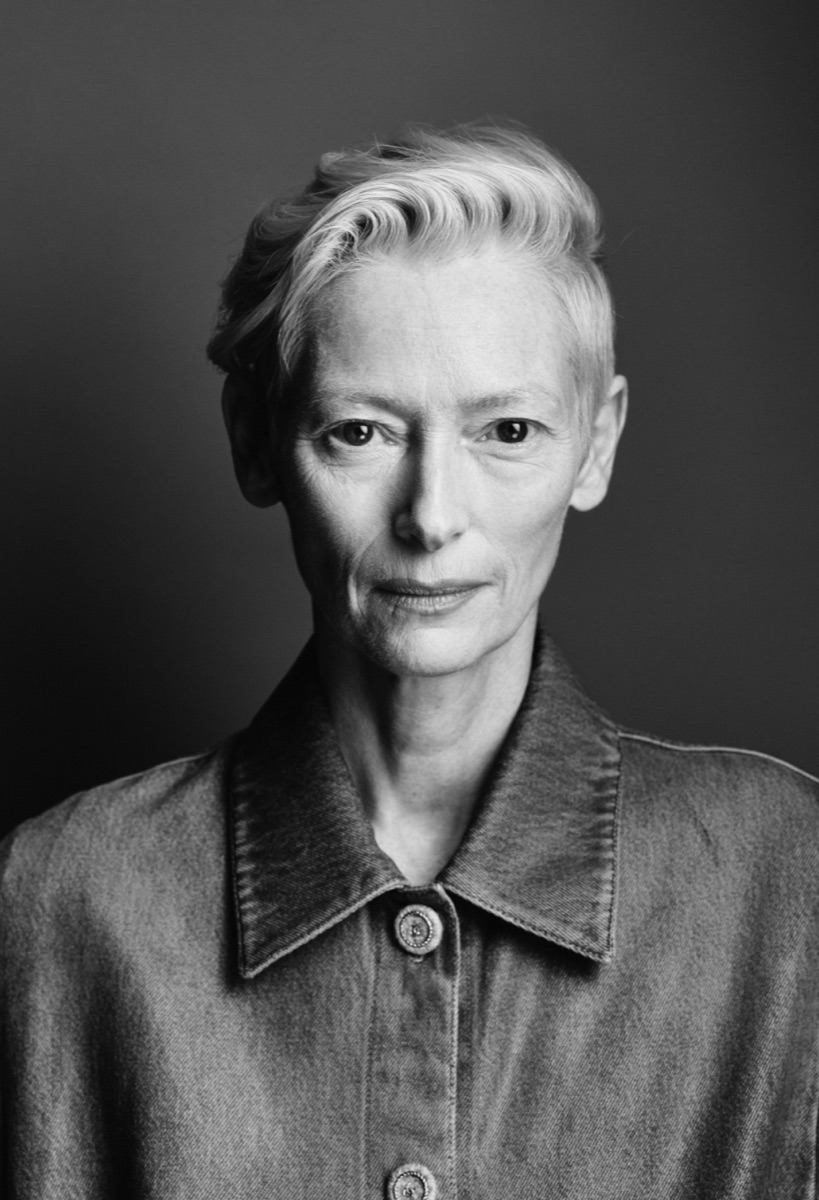 룸 넥스트 도어