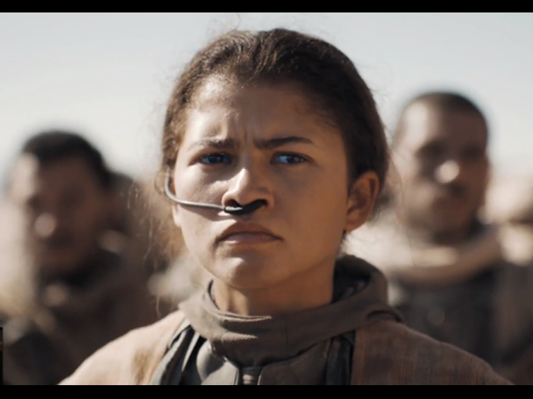 듄 파트1 2021 아라키스 사막 장면 스틸컷 — 티모테 샬라메 폴 아트레이데스