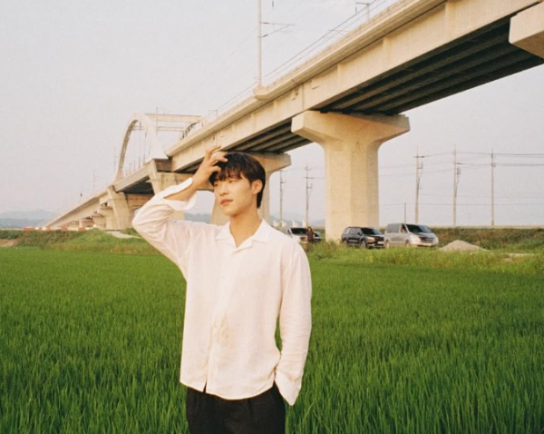 사냥개들 시즌1 우도환 이상이 스틸컷 — 넷플릭스 한국 드라마