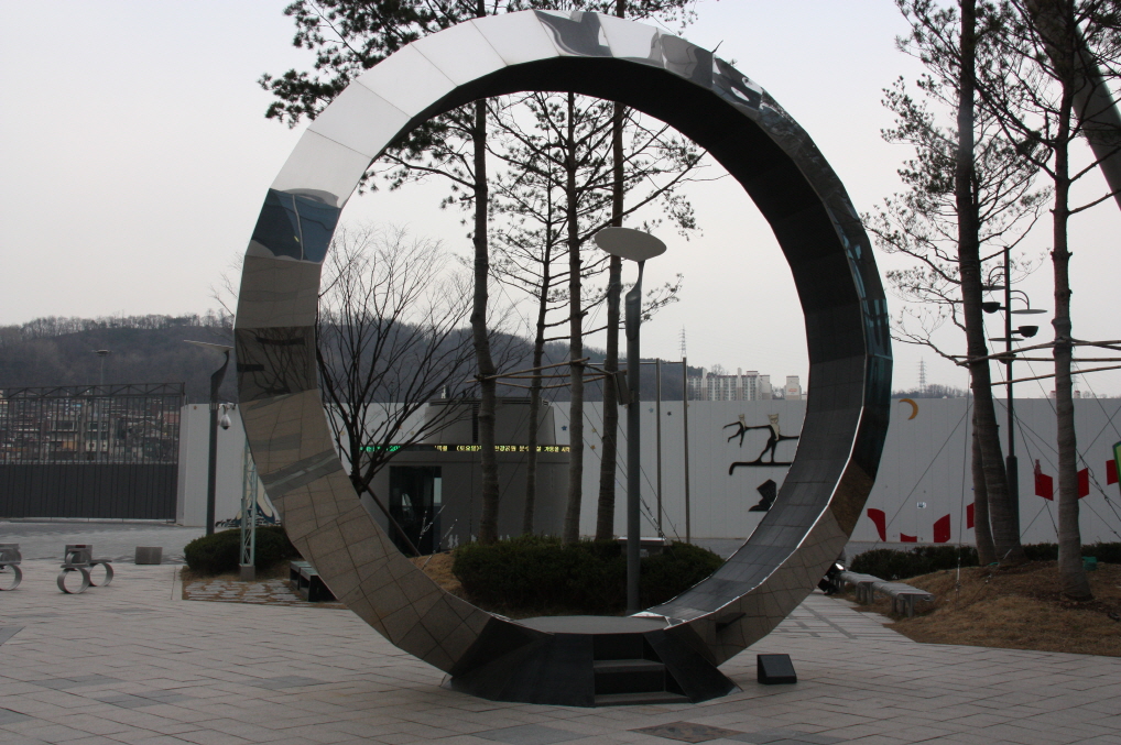 잊혀진 영화 포스터 강하늘 김무열 넷플릭스 오리지널 2017 반전 스릴러